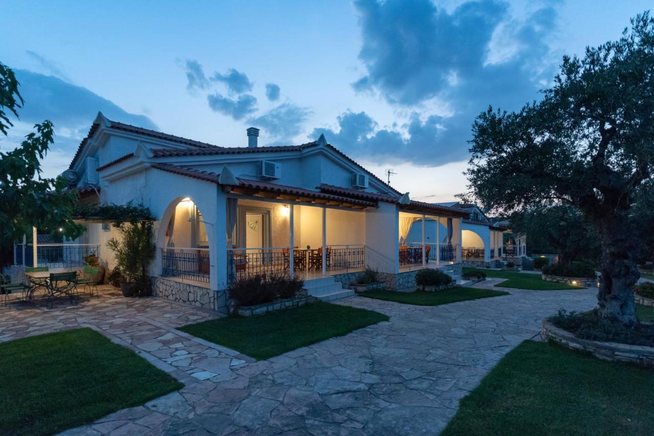 Villa Tasos Koutsoubos Koróni Exterior foto